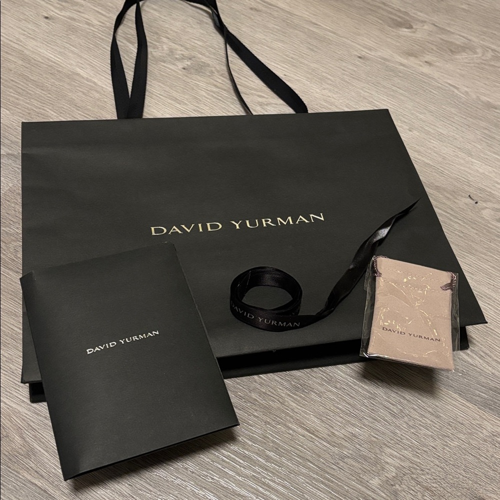 David Yurman black and beige packaging set
